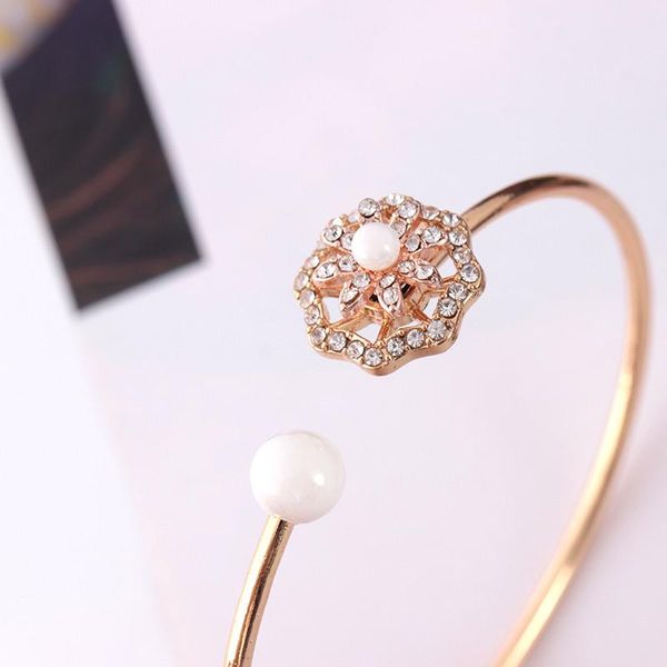 link, chain wholesale pearl flower encrusted with a rotary bracelet can adjust the braceletbracelets bangles for women, Black
link, chain wholesale pearl flower encrusted with a rotary bracelet can adjust the braceletbracelets bangles for women, Black