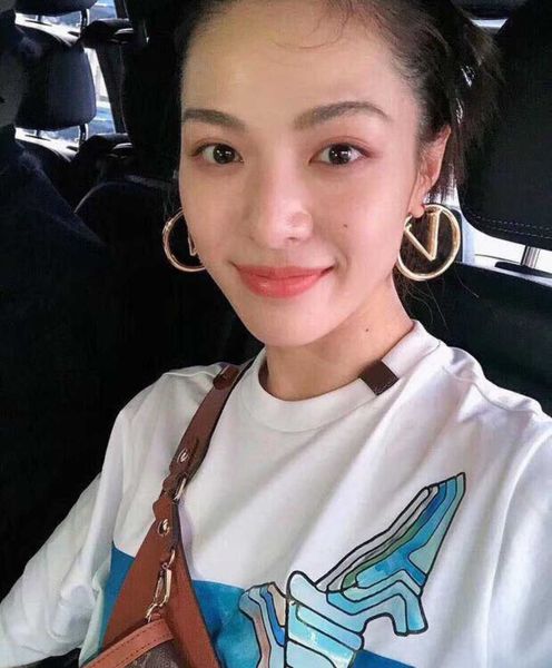 designer earrings fashion gold hoop earrings for lady women party earring new wedding lovers gift engagement jewelry, Golden;silver
designer earrings fashion gold hoop earrings for lady women party earring new wedding lovers gift engagement jewelry, Golden;silver