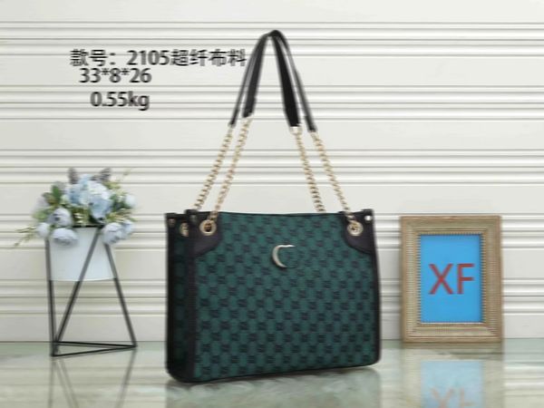 women shoulder chain crossbody bag fashion quilted heart leather handbags female famous designer purse bags lettter print
women shoulder chain crossbody bag fashion quilted heart leather handbags female famous designer purse bags lettter print