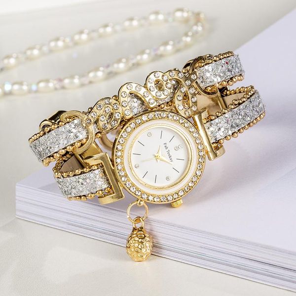 wristwatches fashion watch women round dial analog quartz bracelet relogio feminino ladies luxury wrist watches, Slivery;brown
wristwatches fashion watch women round dial analog quartz bracelet relogio feminino ladies luxury wrist watches, Slivery;brown