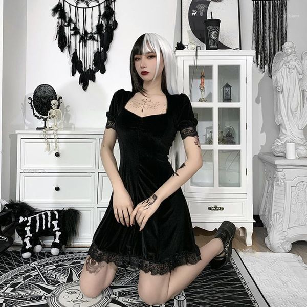 casual dresses vintage lace hem draw black dress goth high waist mini aesthetic elegant short sleeve a line party club wear, Black;gray
casual dresses vintage lace hem draw black dress goth high waist mini aesthetic elegant short sleeve a line party club wear, Black;gray