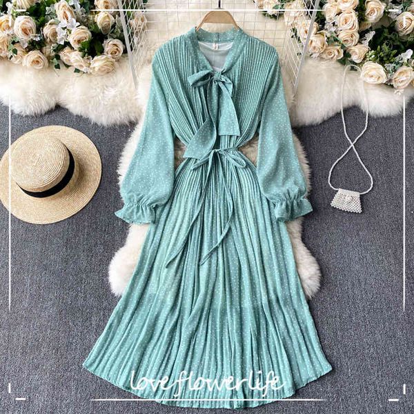 autumn fashion streetwear midi dresswomen french sweet print blouse korean chic bow collar puff sleeve a-line dresses 210521, Black;gray
autumn fashion streetwear midi dresswomen french sweet print blouse korean chic bow collar puff sleeve a-line dresses 210521, Black;gray