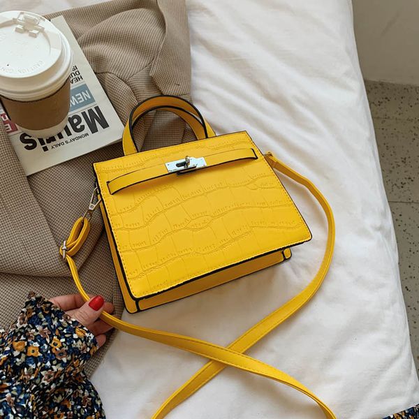 2021 style of texture spring fashion ins small square version shoulder korean new simple foreign bag messenger cnspm
2021 style of texture spring fashion ins small square version shoulder korean new simple foreign bag messenger cnspm
