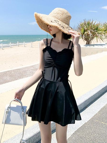one-piece suits 2021 korean one piece swimsuit solid female swimwear women backless monokini bathing suit swimming swimskirt
one-piece suits 2021 korean one piece swimsuit solid female swimwear women backless monokini bathing suit swimming swimskirt