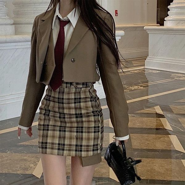 style, show thin backless suit jacket cross-section short personality exposed waist two-piece two piece dress, White
style, show thin backless suit jacket cross-section short personality exposed waist two-piece two piece dress, White