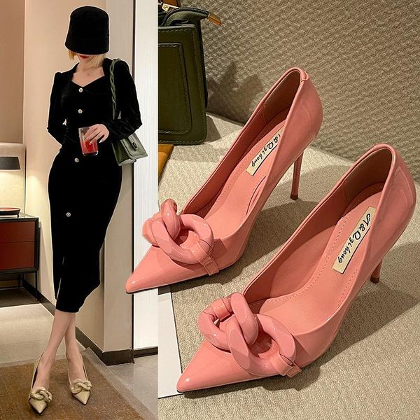 dress shoes women's pointy lacquered leather spring and autumn style chain shallow temperament stiletto heels single, Black
dress shoes women's pointy lacquered leather spring and autumn style chain shallow temperament stiletto heels single, Black