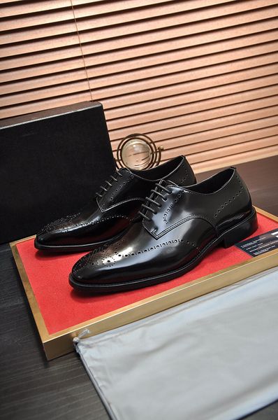 2021 men business formal fashion brogue dress shoes comfortable footwear brand designer office party flats size 38-45, Black
2021 men business formal fashion brogue dress shoes comfortable footwear brand designer office party flats size 38-45, Black
