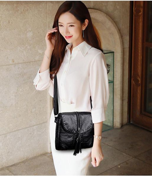 cross body vintage black shoulder bag soft pu leather crossbody tassel decor messenger luxury handbag designer lady purse
cross body vintage black shoulder bag soft pu leather crossbody tassel decor messenger luxury handbag designer lady purse