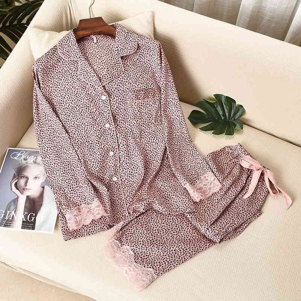 women's sleepwear printed leopard 2pcs sleep set lady satin long sleeve pajamas suit women spring thin loose lapel home clothing 4, Black;red
women's sleepwear printed leopard 2pcs sleep set lady satin long sleeve pajamas suit women spring thin loose lapel home clothing 4, Black;red