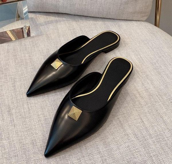 luxury women mules ladies summer slippers low heels flat casual shoes black golden white female flip flops
luxury women mules ladies summer slippers low heels flat casual shoes black golden white female flip flops