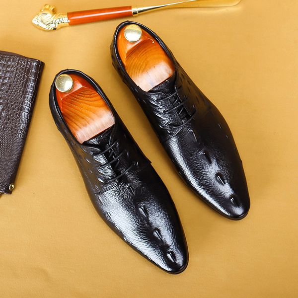 lacing genuine leather formal shoes for men wedding business brogue oxford shoe black and brown pointed toe brand dress shoe
lacing genuine leather formal shoes for men wedding business brogue oxford shoe black and brown pointed toe brand dress shoe