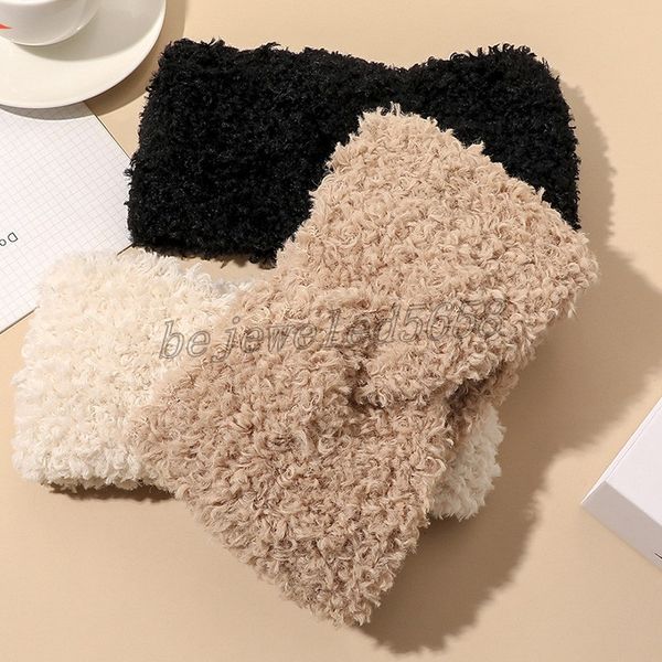 2021 winter fur wool headbands cross bezel elastic hairband women clips hair accessories headband opaska do wlosow bandeau femme diademas, Silver
2021 winter fur wool headbands cross bezel elastic hairband women clips hair accessories headband opaska do wlosow bandeau femme diademas, Silver
