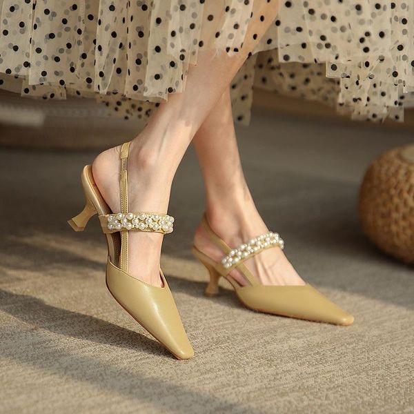 dress shoes 2021 spring and summer shallow mouth pearl high heels women's wind toe sandals square stilettos, Black
dress shoes 2021 spring and summer shallow mouth pearl high heels women's wind toe sandals square stilettos, Black