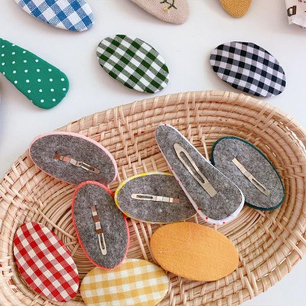 hair accessories 1pcs korea fashion sweet girl floral fabric oval bb clip children's simple cute embroidery flower hairpin kids, Slivery;white
hair accessories 1pcs korea fashion sweet girl floral fabric oval bb clip children's simple cute embroidery flower hairpin kids, Slivery;white