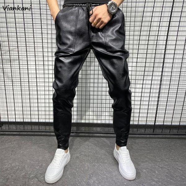 men's pants winter thick warm pu leather men clothing 2021 simple big pocket windproof casual motorcycle trousers black plus size
men's pants winter thick warm pu leather men clothing 2021 simple big pocket windproof casual motorcycle trousers black plus size