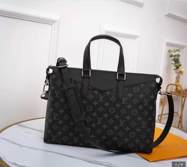 cross handles brand iconic designer bags luxury clutches handbags m40566 fashion shoulder business totes style body bag men's briefcase
cross handles brand iconic designer bags luxury clutches handbags m40566 fashion shoulder business totes style body bag men's briefcase