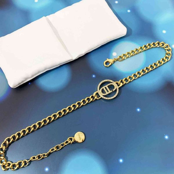 2021 high-quality jewelry 70% off sale family's new letter necklace in 9yaj, Silver
2021 high-quality jewelry 70% off sale family's new letter necklace in 9yaj, Silver