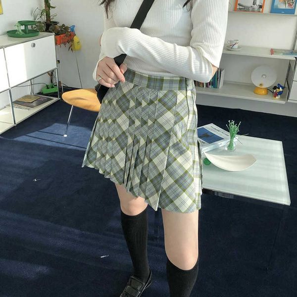 college korean plaid pleated a-line short skirt be green frh spring and summer age reducing jk uniform, Black
college korean plaid pleated a-line short skirt be green frh spring and summer age reducing jk uniform, Black