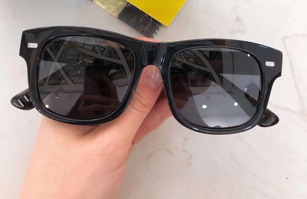 mens square sunglasses shinny black grey lens 52mm driving glasses fashion holiday sunglasses eyewear with box, White;black
mens square sunglasses shinny black grey lens 52mm driving glasses fashion holiday sunglasses eyewear with box, White;black