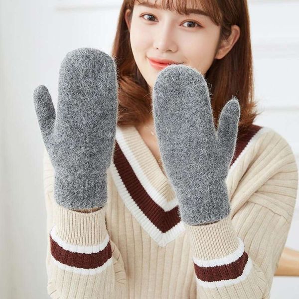 gloves winter warm plush thickened wool knitted bag refers to cold proof for men and women, Blue;gray
gloves winter warm plush thickened wool knitted bag refers to cold proof for men and women, Blue;gray