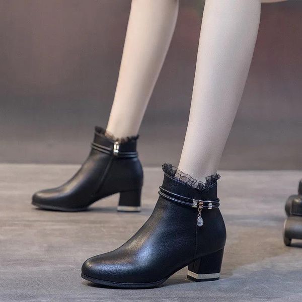 dress shoes female fashion sweet black round toe pu leather heel boots women classic beige boot zapatos de mujer g9201
dress shoes female fashion sweet black round toe pu leather heel boots women classic beige boot zapatos de mujer g9201