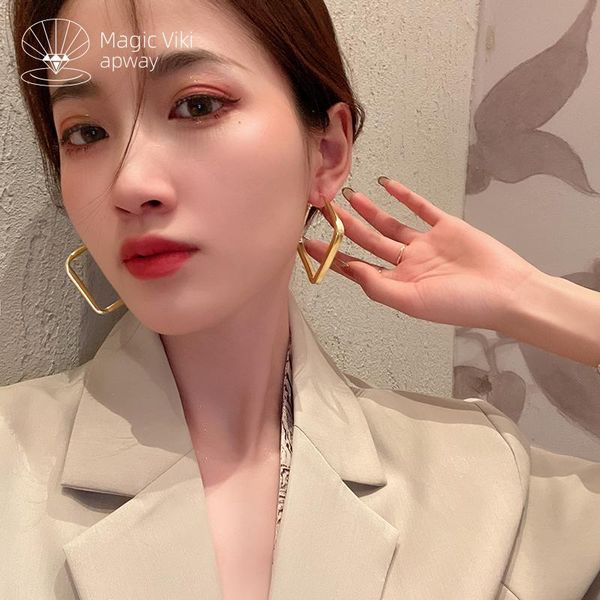 stud magicviki european and american simple geometric rhombus exaggerated big earrings female 2021 trendy net red, Golden;silver
stud magicviki european and american simple geometric rhombus exaggerated big earrings female 2021 trendy net red, Golden;silver