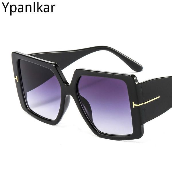 retro square large frame sunglasses women 2021 designer personality wide legs sun glasses female outdoor shades, White;black
retro square large frame sunglasses women 2021 designer personality wide legs sun glasses female outdoor shades, White;black