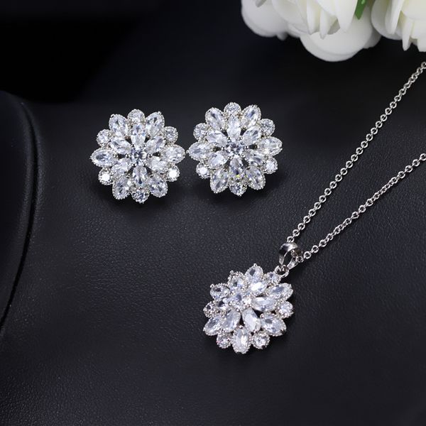 liying new korean fashion rose zircon pendant necklace earrings two-piece suit snowflake clavicle chain, Silver
liying new korean fashion rose zircon pendant necklace earrings two-piece suit snowflake clavicle chain, Silver