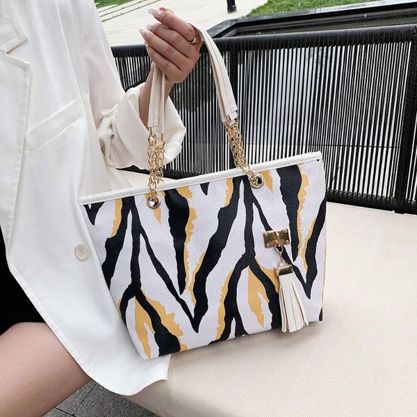 evening bags 2021 leopard zebra cow print women's bag large capacity shoulder pu leather tote ladies wild sac a main femme
evening bags 2021 leopard zebra cow print women's bag large capacity shoulder pu leather tote ladies wild sac a main femme