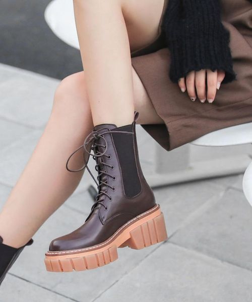 boots 2021 women's british style lace up handsome locomotive fashion short with thick soles frenulum basic size 34-40, Black
boots 2021 women's british style lace up handsome locomotive fashion short with thick soles frenulum basic size 34-40, Black