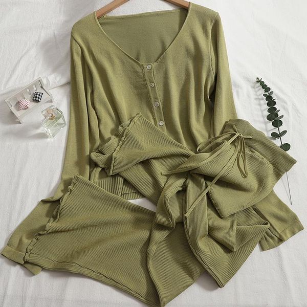 women's two piece pants 2021 autumn buttoned v-neck bottoming cardigans with lace-up pockets micro-flared wide-leg knitted two-piece wo, White
women's two piece pants 2021 autumn buttoned v-neck bottoming cardigans with lace-up pockets micro-flared wide-leg knitted two-piece wo, White