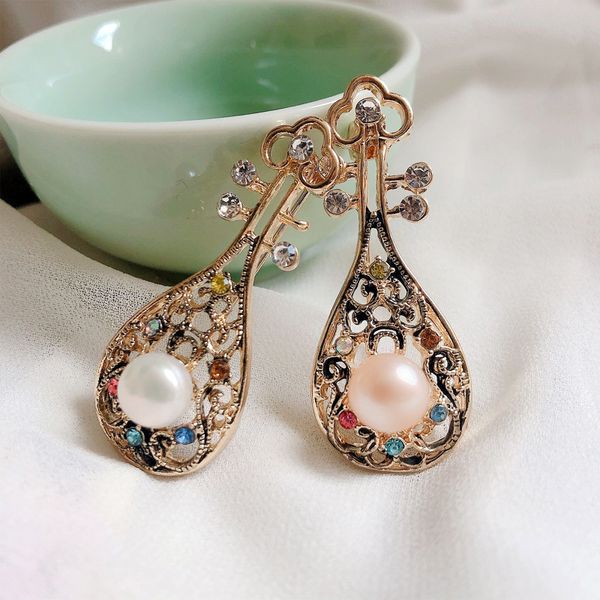 factory wholesale chinese style classical temperament pipa natural freshwater pearl cheongsam brooch female elegant pin coat accessories hea
factory wholesale chinese style classical temperament pipa natural freshwater pearl cheongsam brooch female elegant pin coat accessories hea