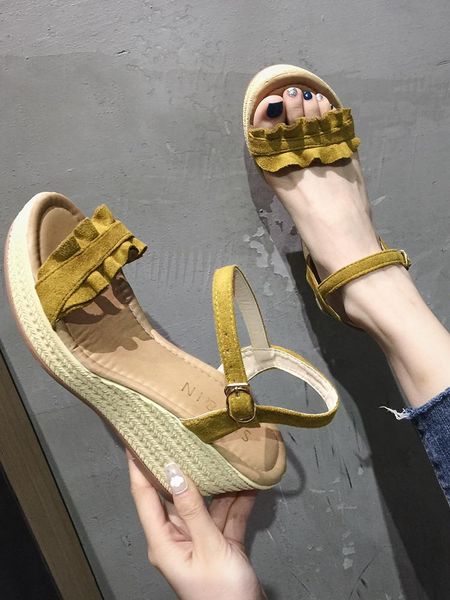 sandals summer fashion word buckle ruffled thick bottom wedge heel ladies elegant roman shoelace waterproof platform., Black
sandals summer fashion word buckle ruffled thick bottom wedge heel ladies elegant roman shoelace waterproof platform., Black