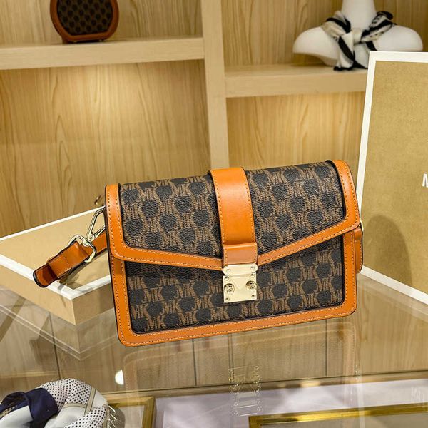 hong kong leather women's bag 2021 summer popular korean single shoulder small fashion leisure messenger square
hong kong leather women's bag 2021 summer popular korean single shoulder small fashion leisure messenger square