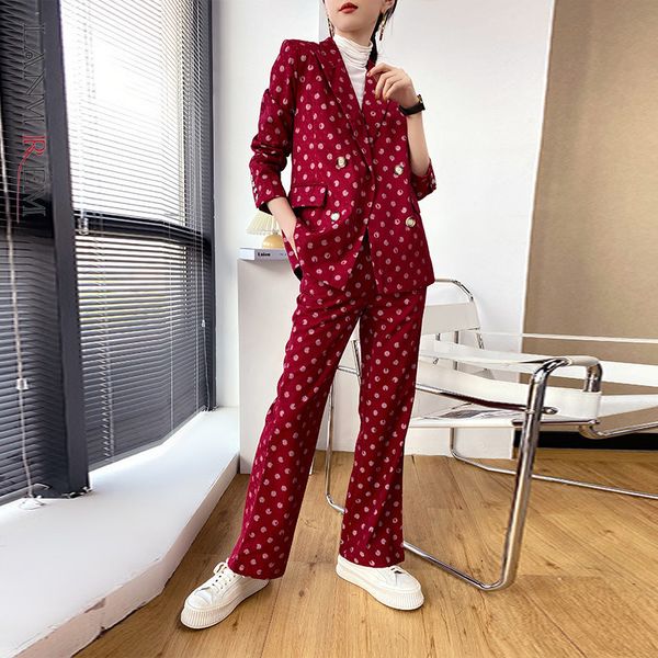 spring dot pattern turn-down collar double-breasted streetwear+long straight pants red two piece suit 2a3163 210507, White
spring dot pattern turn-down collar double-breasted streetwear+long straight pants red two piece suit 2a3163 210507, White