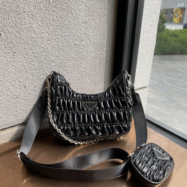 2021 ladies black pleated pu totes underarm bag fashion and elegant shopping portable multifunctional backpack
2021 ladies black pleated pu totes underarm bag fashion and elegant shopping portable multifunctional backpack