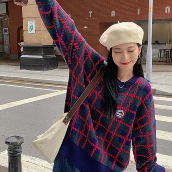 women's sweaters japanese retro blue plaid sweater female 2021 autumn and winter loose korean lazy wind knitted long-sleeve, White;black
women's sweaters japanese retro blue plaid sweater female 2021 autumn and winter loose korean lazy wind knitted long-sleeve, White;black