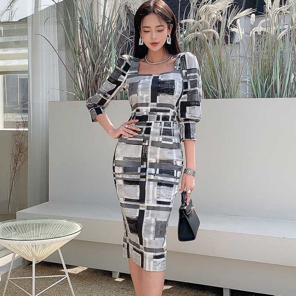 fashion plaid dress women summer casual office lady elegant business bodycon wear to work vestidos clothes 210529, Black;gray
fashion plaid dress women summer casual office lady elegant business bodycon wear to work vestidos clothes 210529, Black;gray
