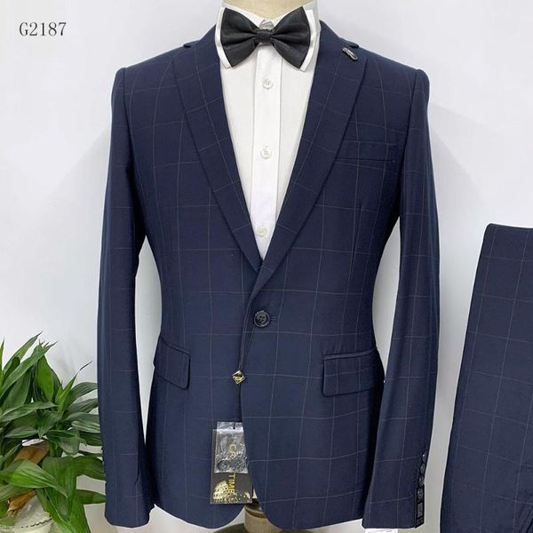 men's suits & blazers four seasons suit blue slim back slit work casual collar 2-piece single row one button, White;black
men's suits & blazers four seasons suit blue slim back slit work casual collar 2-piece single row one button, White;black
