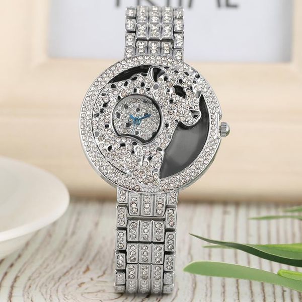 wristwatches luxurious diamond-encrusted women quartz watch fashion alloy skeleton watches unique leopard pattern ladies clock luxury, Slivery;brown
wristwatches luxurious diamond-encrusted women quartz watch fashion alloy skeleton watches unique leopard pattern ladies clock luxury, Slivery;brown