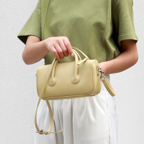 evening bags ins net red cross boston small bag women's leather underarm korean niche design 2021 fashion
evening bags ins net red cross boston small bag women's leather underarm korean niche design 2021 fashion