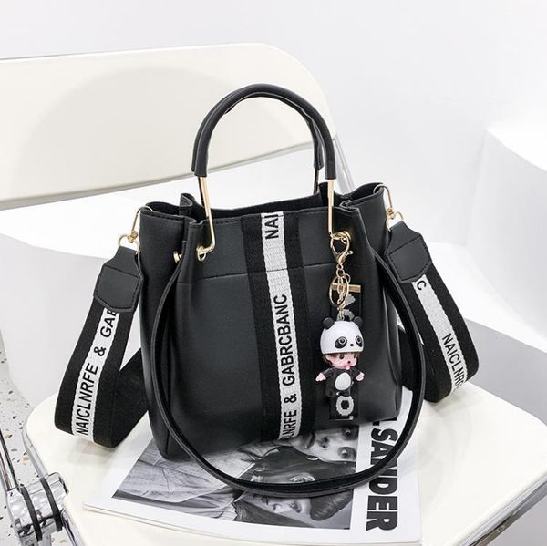 shoulder bags women pu leather handbags large capacity tote fashion ladies bag vintage female crossbody for
shoulder bags women pu leather handbags large capacity tote fashion ladies bag vintage female crossbody for