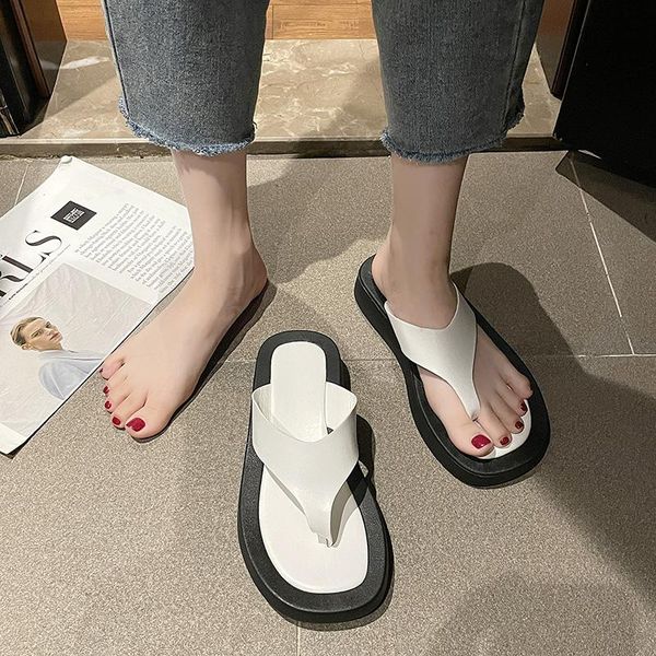 slippers shoes flat luxury slides med rubber flip flops slipers women designer hawaiian 2021 summer rome pu fl, Black
slippers shoes flat luxury slides med rubber flip flops slipers women designer hawaiian 2021 summer rome pu fl, Black