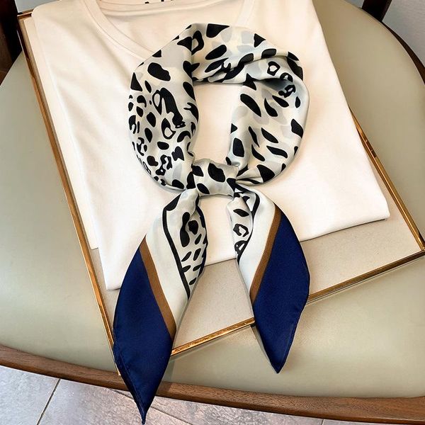 scarves fashion neckerchief women hair 2021 luxury scarf small shawl wrap hijab suqare girl silk pashmina bandana female foulard, Blue;gray
scarves fashion neckerchief women hair 2021 luxury scarf small shawl wrap hijab suqare girl silk pashmina bandana female foulard, Blue;gray