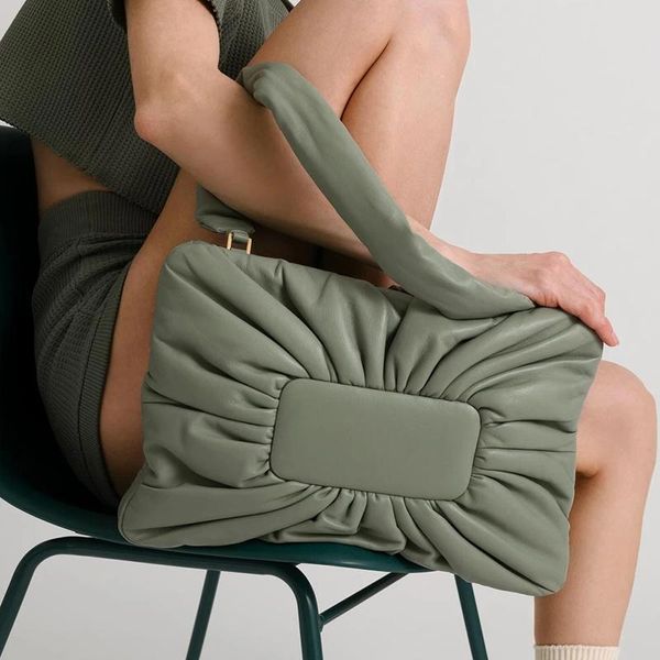evening bags fashion ruched padded women shoulder designer lady handbags luxury soft pu leather messenger bag large tote big laptop
evening bags fashion ruched padded women shoulder designer lady handbags luxury soft pu leather messenger bag large tote big laptop
