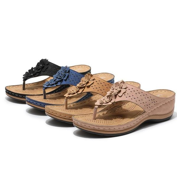 slippers rubber flip flops on a wedge big size shoes woman 2021 flower female low hawaiian summer scandals pu slides hoof he, Black
slippers rubber flip flops on a wedge big size shoes woman 2021 flower female low hawaiian summer scandals pu slides hoof he, Black