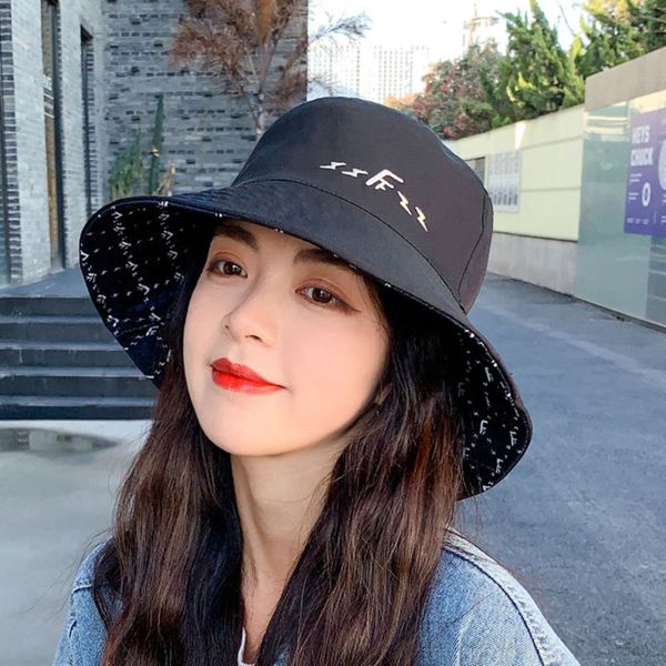 spring and summer simple double sided basin with letter female wind flat big brim sunscreen printing fisher's hat vip 123, Blue;gray
spring and summer simple double sided basin with letter female wind flat big brim sunscreen printing fisher's hat vip 123, Blue;gray