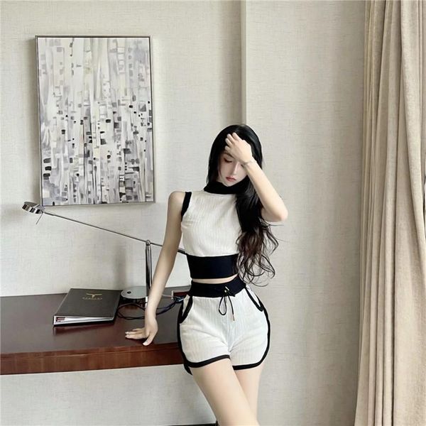 women's tracksuits edglulu o-neck sleeveless black patchwork white crop +lace-up shorts knitted suit two piece set women tracksuit 0629, Gray
women's tracksuits edglulu o-neck sleeveless black patchwork white crop +lace-up shorts knitted suit two piece set women tracksuit 0629, Gray