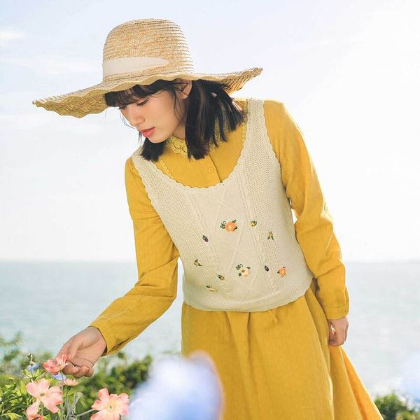 sweater spring arrival pullovers outwear retro embroidered crew neck knit vest women's sweater 3d20, White;black
sweater spring arrival pullovers outwear retro embroidered crew neck knit vest women's sweater 3d20, White;black