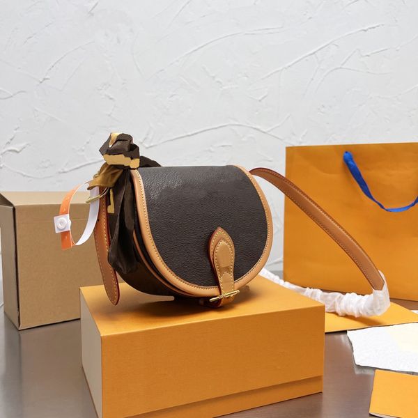 designer women shoulder bag saddle messenger cross body bags ladies handbag fashion clutch totes wallet come with box
designer women shoulder bag saddle messenger cross body bags ladies handbag fashion clutch totes wallet come with box